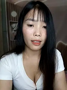 Snapshot of Fish_yellow chatting on November 4, 7:12 am Fish yellow online show from November 4, 7:12 am