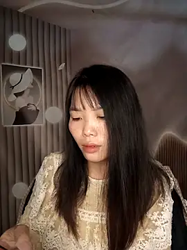 Snapshot of Fish_yellow chatting on November 11, 7:08 pm Fish yellow online show from November 11, 7:08 pm