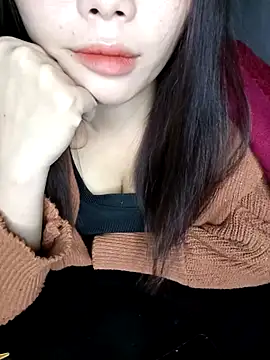 Snapshot of Fish_yellow chatting on November 20, 6:41 pm Fish yellow online show from November 20, 6:41 pm