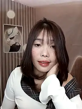 Snapshot of Fish_yellow chatting on November 27, 6:14 am Fish yellow online show from November 27, 6:14 am