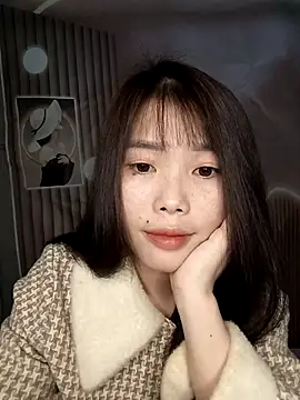 Snapshot of Fish_yellow chatting on November 15, 10:19 am Fish yellow online show from November 15, 10:19 am