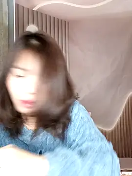 Snapshot of Fish_yellow chatting on December 3, 1:06 am Fish yellow online show from December 3, 1:06 am