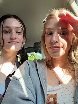 kira mia online show from June 9, 3:57 pm