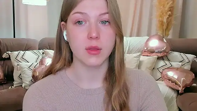 Snapshot of Stella_Light chatting on February 16, 4:55 am Stella Light online show from February 16, 4:55 am