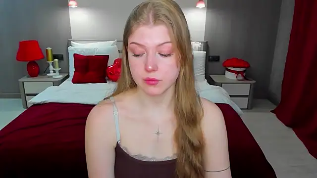 Snapshot of Stella_Light chatting on February 2, 4:22 am Stella Light online show from February 2, 4:22 am