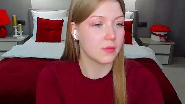 Snapshot of Stella_Light chatting on February 5, 12:12 pm Stella Light online show from February 5, 12:12 pm