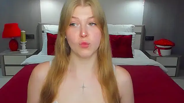 Stella Light online show from July 17, 5:32 pm