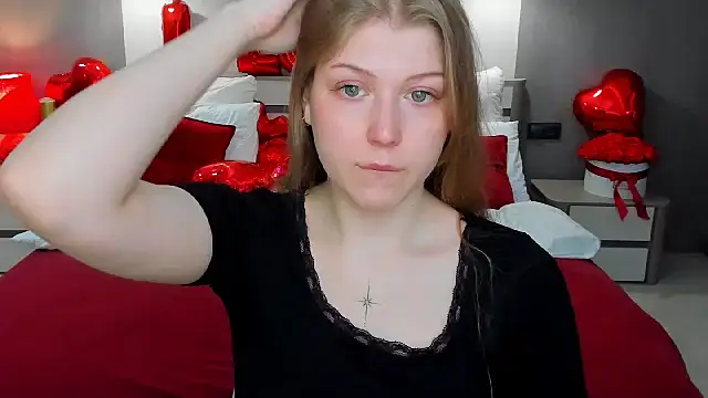 Snapshot of Stella_Light chatting on February 19, 11:29 am Stella Light online show from February 19, 11:29 am