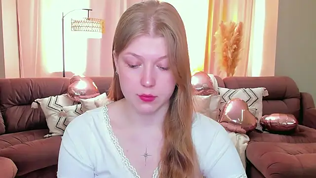 Snapshot of Stella_Light chatting on February 23, 11:00 am Stella Light online show from February 23, 11:00 am