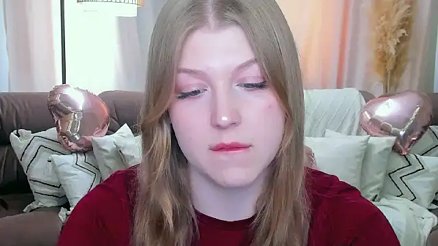 Stella Light online show from March 11, 12:10 pm