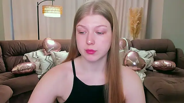 Snapshot of Stella_Light chatting on February 24, 4:24 am Stella Light online show from February 24, 4:24 am