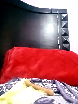 Snapshot of SandyAmr chatting on February 16, 7:18 am SandyAmr online show from February 16, 7:18 am