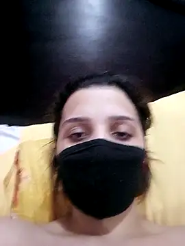 Snapshot of SandyAmr chatting on November 3, 9:02 am SandyAmr online show from November 3, 9:02 am