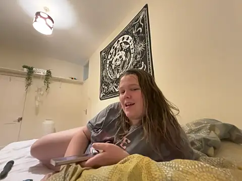 Scarletcum22 online show from February 14, 9:20 am