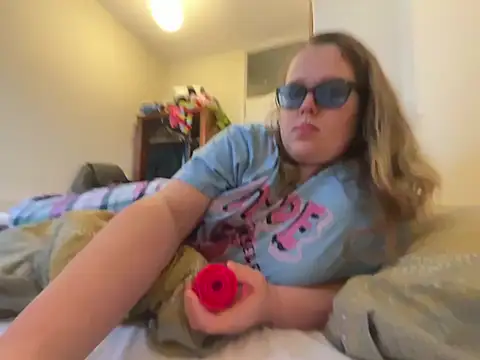 Scarletcum22 online show from February 7, 9:28 am