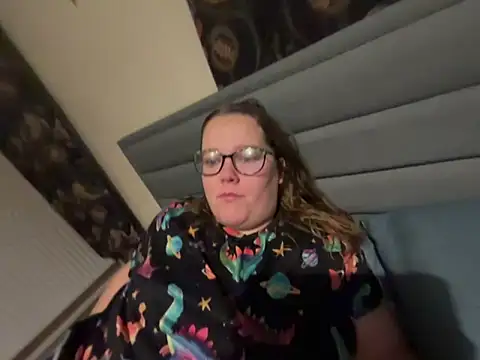 Scarletcum22 online show from December 17, 7:46 am