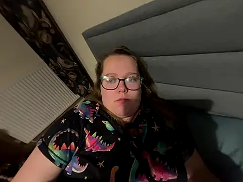 Scarletcum22 online show from December 18, 7:02 am