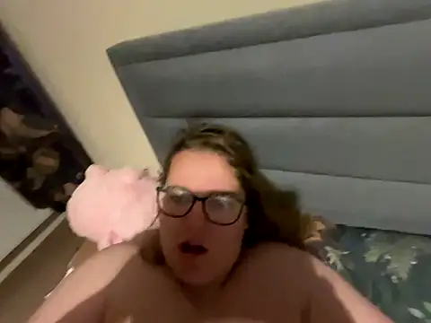 Scarletcum22 online show from November 18, 7:11 am