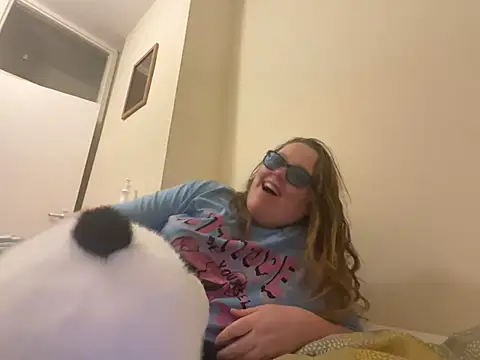 Scarletcum22 online show from February 4, 9:10 pm