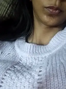 Snapshot of Aaliya_BigBoobs_1 chatting on December 4, 7:46 pm Aaliya BigBoobs 1 online show from December 4, 7:46 pm