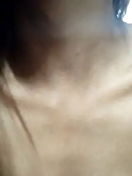 Snapshot of Aaliya_BigBoobs_1 chatting on November 2, 8:30 am Aaliya BigBoobs 1 online show from November 2, 8:30 am