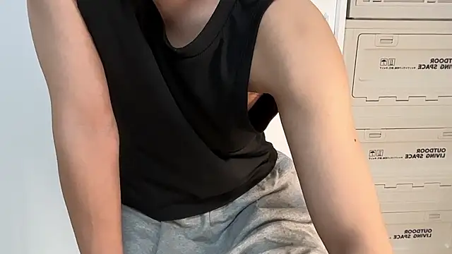 jihoooon 00 online show from March 18, 1:13 pm