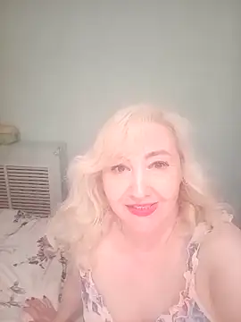 LadyKriss online show from March 14, 9:32 pm