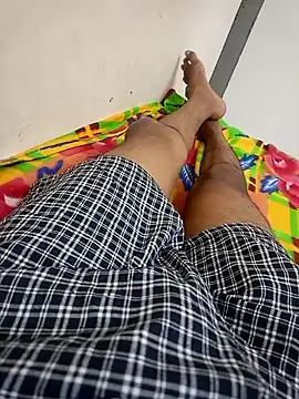 Snapshot of kumarstelugu chatting on May 3, 2:27 am kumarstelugu online show from May 3, 2:27 am