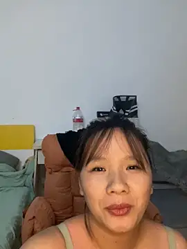 yiyi930316 online show from October 22, 11:09 am