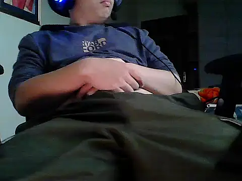 ChubOnTheInternet online show from February 10, 3:00 pm