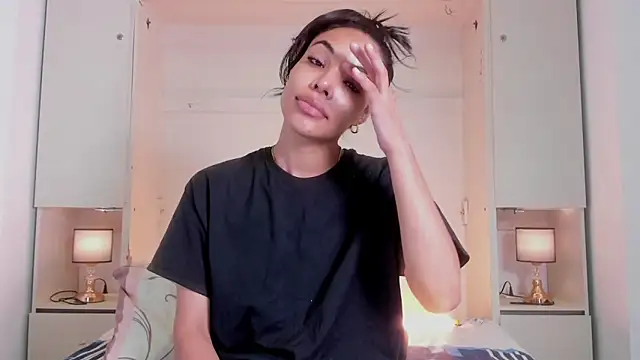 Blackywhiite online show from December 21, 6:37 am