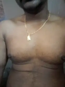 Snapshot of bindasbruno chatting on October 22, 8:25 am bindasbruno online show from October 22, 8:25 am