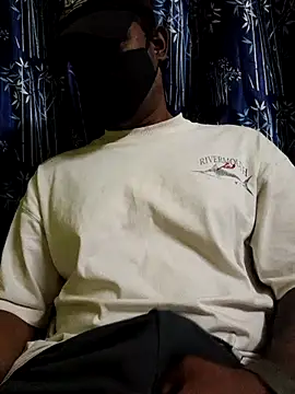 Snapshot of bindasbruno chatting on November 3, 8:01 pm bindasbruno online show from November 3, 8:01 pm