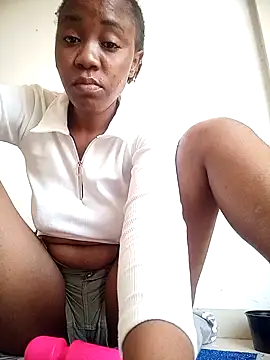 sexy-portable online show from March 5, 6:10 am