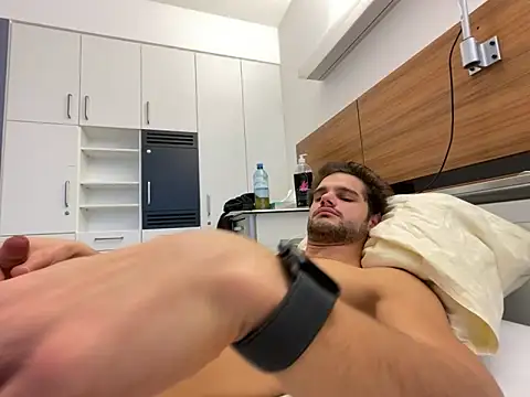 Snapshot of youngboyformommy24 chatting on November 21, 2:16 pm youngboyformommy24 online show from November 21, 2:16 pm