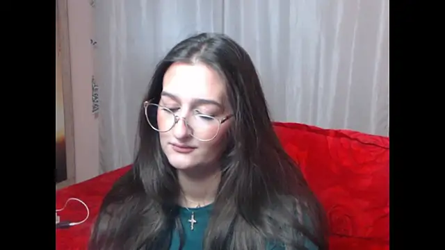 Snapshot of MartaMille chatting on November 6, 11:14 am MartaMille online show from November 6, 11:14 am