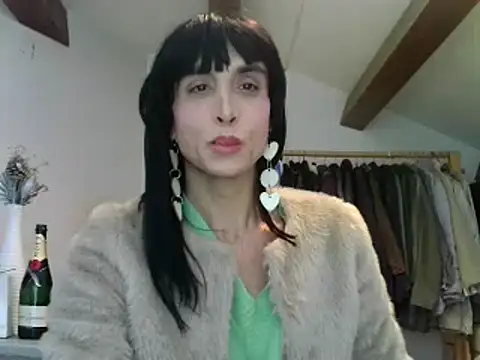 DeboraMee online show from October 25, 7:51 am