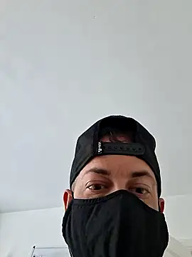 Imyourguy2025 online show from April 20, 11:24 am