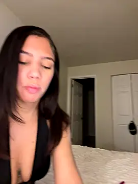 Snapshot of yourfavegirlnextdoor chatting on November 8, 11:52 pm yourfavegirlnextdoor online show from November 8, 11:52 pm