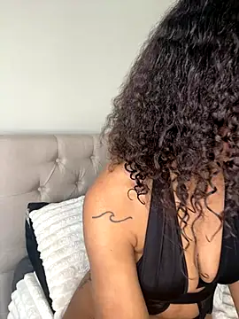 Snapshot of yourfavegirlnextdoor chatting on October 27, 3:46 pm yourfavegirlnextdoor online show from October 27, 3:46 pm