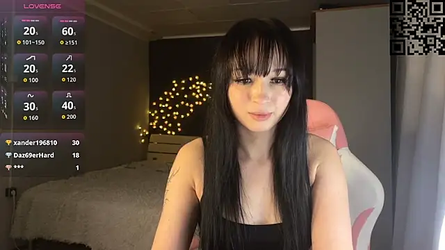 ella simons online show from March 20, 11:39 pm