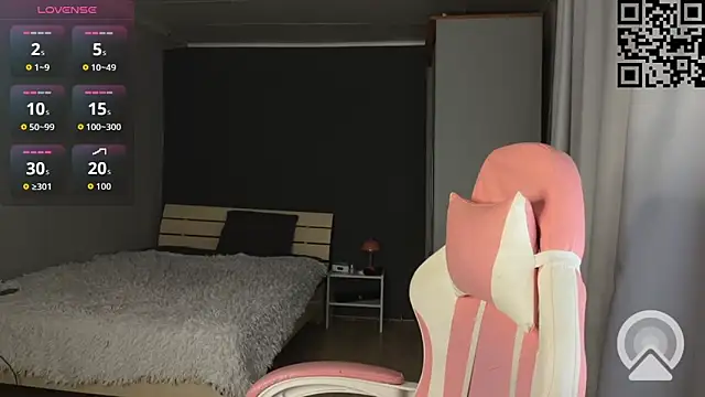 ella simons online show from February 8, 9:34 pm