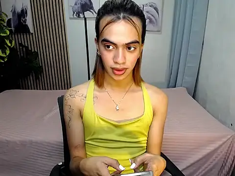 luv trix online show from December 1, 8:59 am