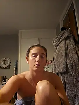 SashaBabyxx online show from November 6, 4:22 pm