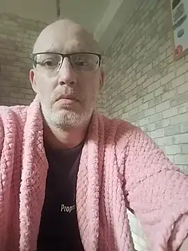 Cedric7653 online show from March 28, 10:38 am