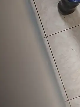 Snapshot of Cedric7653 chatting on February 16, 4:05 pm Cedric7653 online show from February 16, 4:05 pm