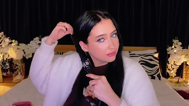 Felicia Herceg online show from November 28, 12:55 am