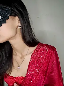 Hottie hania online show from February 17, 5:32 pm