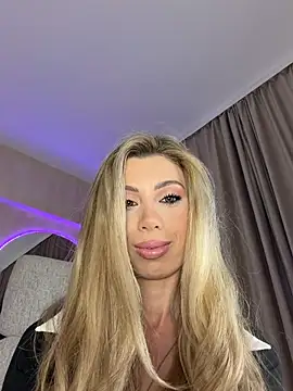 KaylaBenz online show from January 16, 9:19 pm