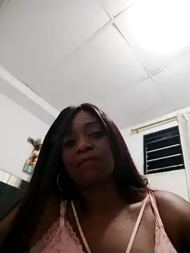 Snapshot of laseducida chatting on October 26, 3:29 am laseducida online show from October 26, 3:29 am